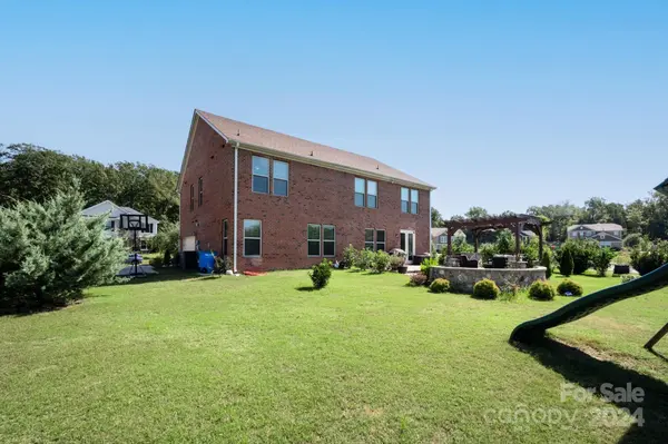 8315 Breton WAY, Harrisburg, NC 28075