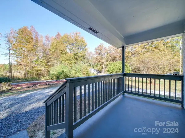 11522 Crestview DR, Locust, NC 28097