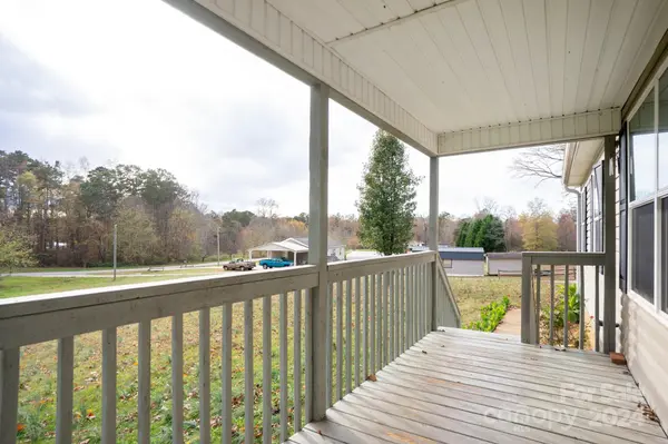 130 Adkins LN #33, Statesville, NC 28677