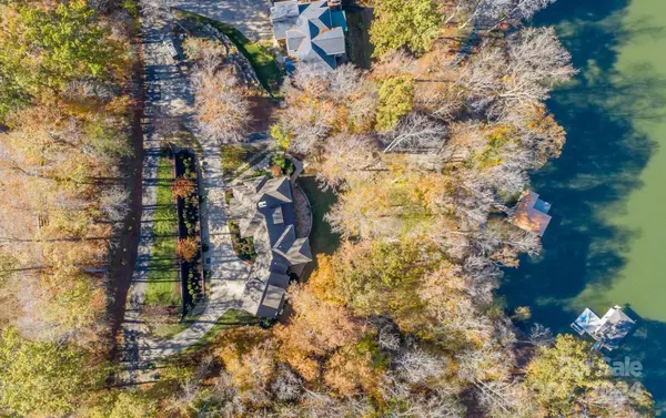 8213 Ridgewood RD, Sherrills Ford, NC 28673