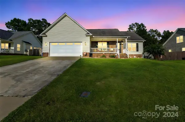 225 Mecklenburg DR, Raeford Township, NC 28376