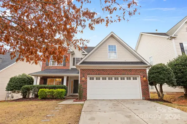 1032 Yellow Daisy DR, Matthews, NC 28104