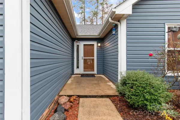 3619 Broad Oak DR, Charlotte, NC 28273
