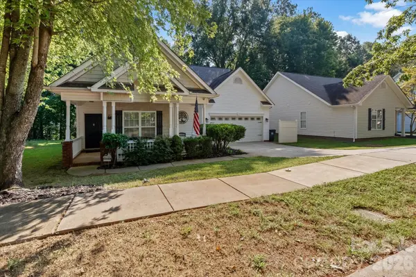 13502 Glencreek LN, Huntersville, NC 28078