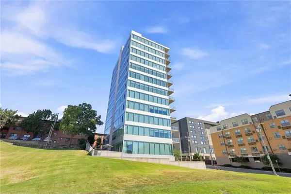 4646 Broadway ST #1S, Kansas City, MO 64112