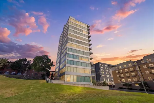 4646 Broadway ST #1S, Kansas City, MO 64112