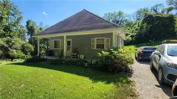 401 Biddle ST, Camden, MO 64019
