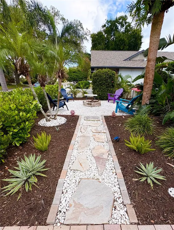 1350 26TH AVE N, St Petersburg, FL 33704