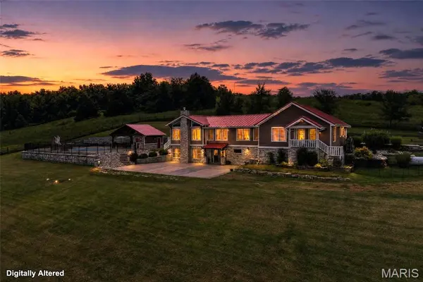 2167 Susanna RD, Niangua, MO 65713