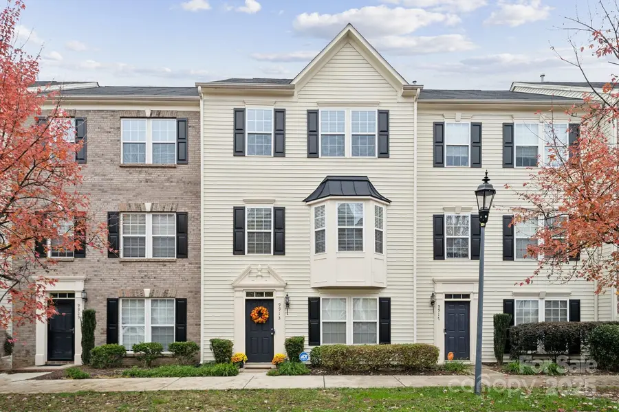 9913 Kings Parade BLVD, Charlotte, NC 28273