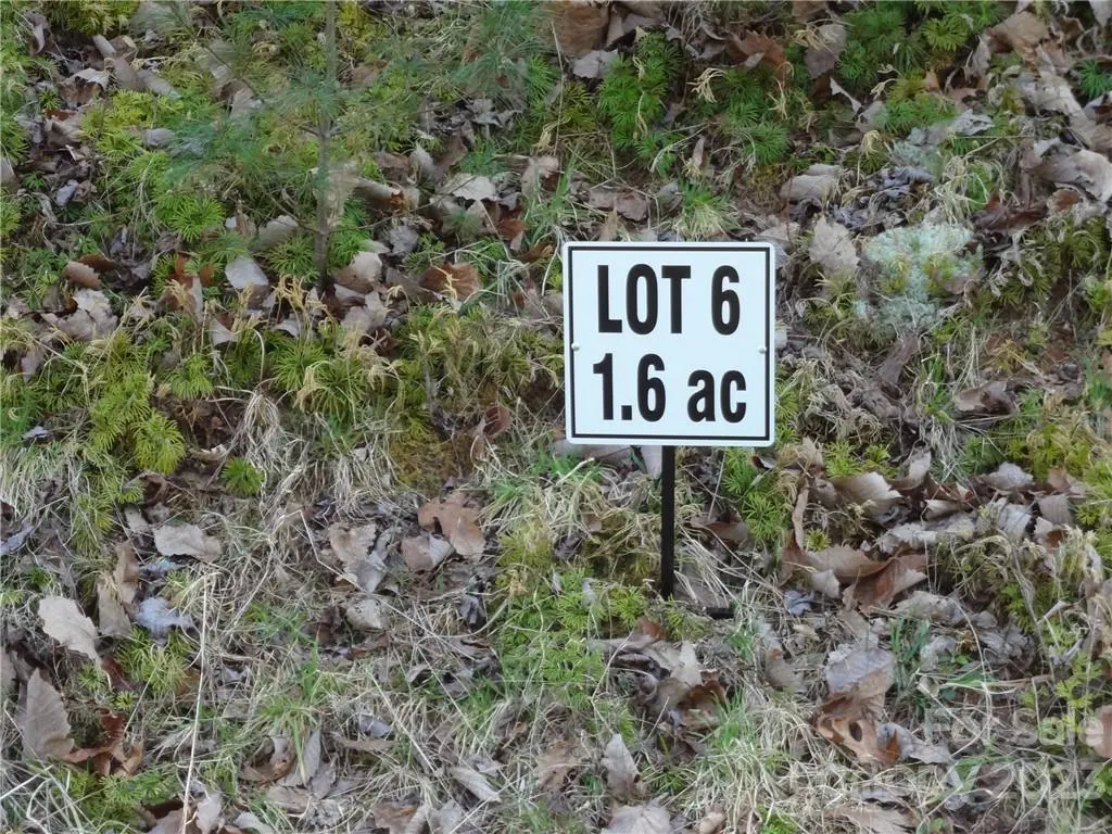 1713 Songbird CT #6, Lenoir, NC 28645