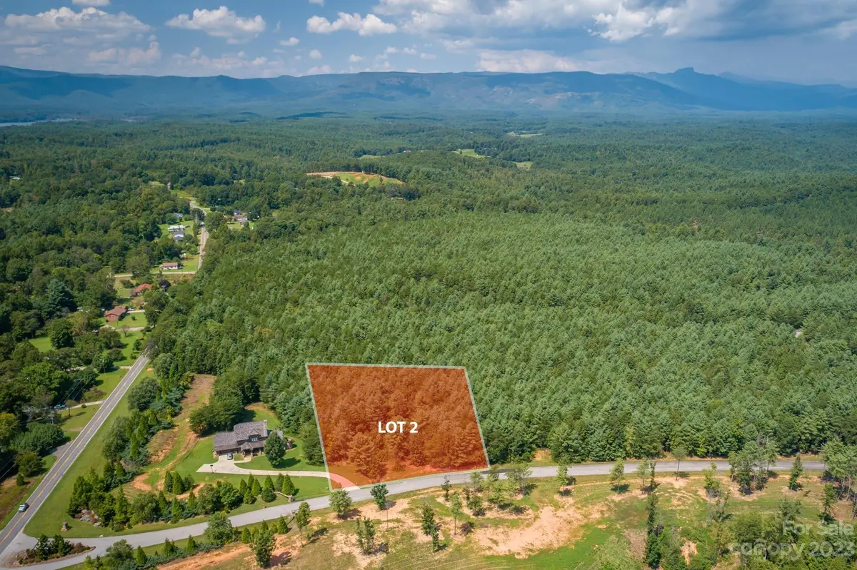 1035 Hawksbill DR #2, Morganton, NC 28655
