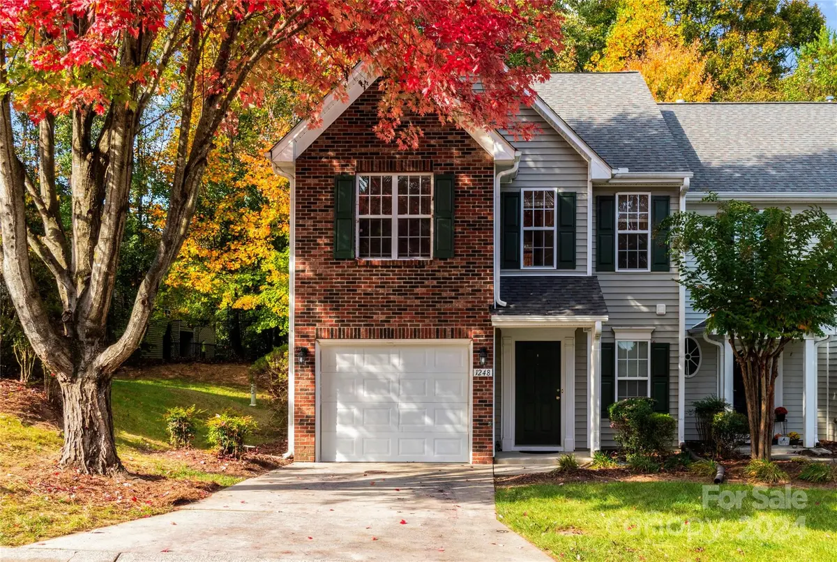 1248 Collegian TER, Winston Salem, NC 27106