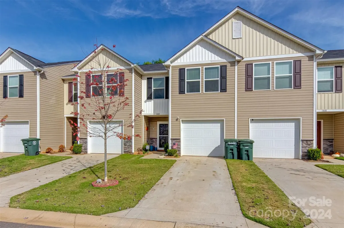 1442 Cypress LOOP, Newton, NC 28658