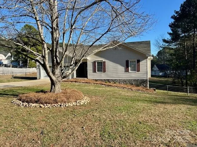 5631 Gunpowder RD, Granite Falls, NC 28630