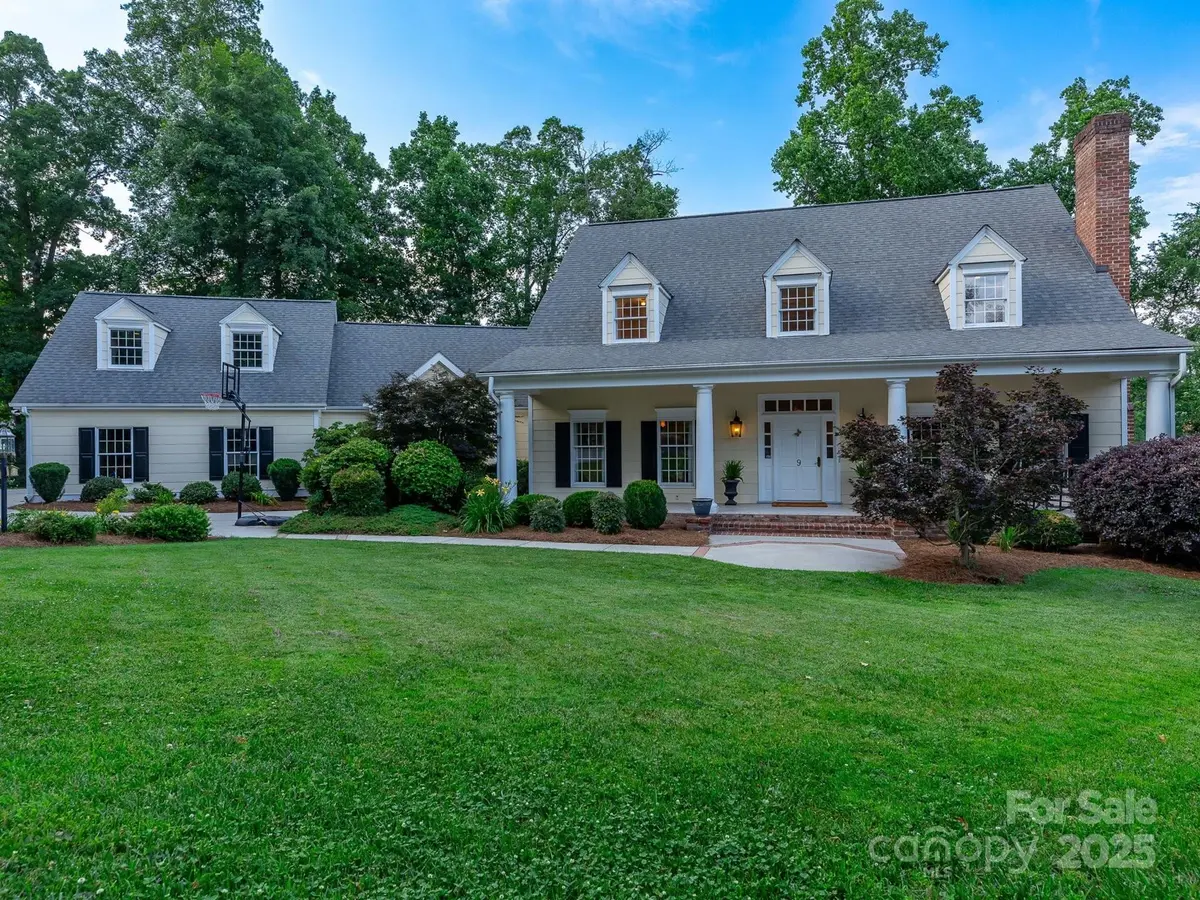 9 Pine Tree RD, Salisbury, NC 28144