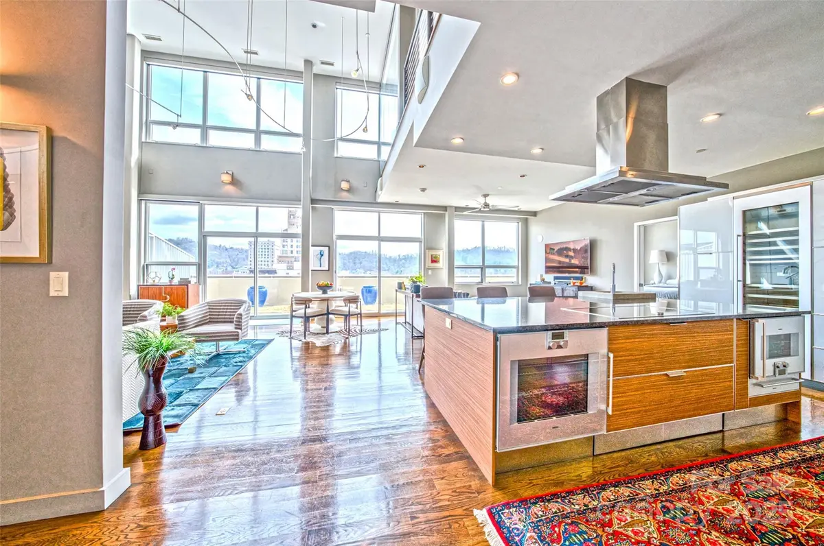 12 S Lexington AVE #600, Asheville, NC 28801