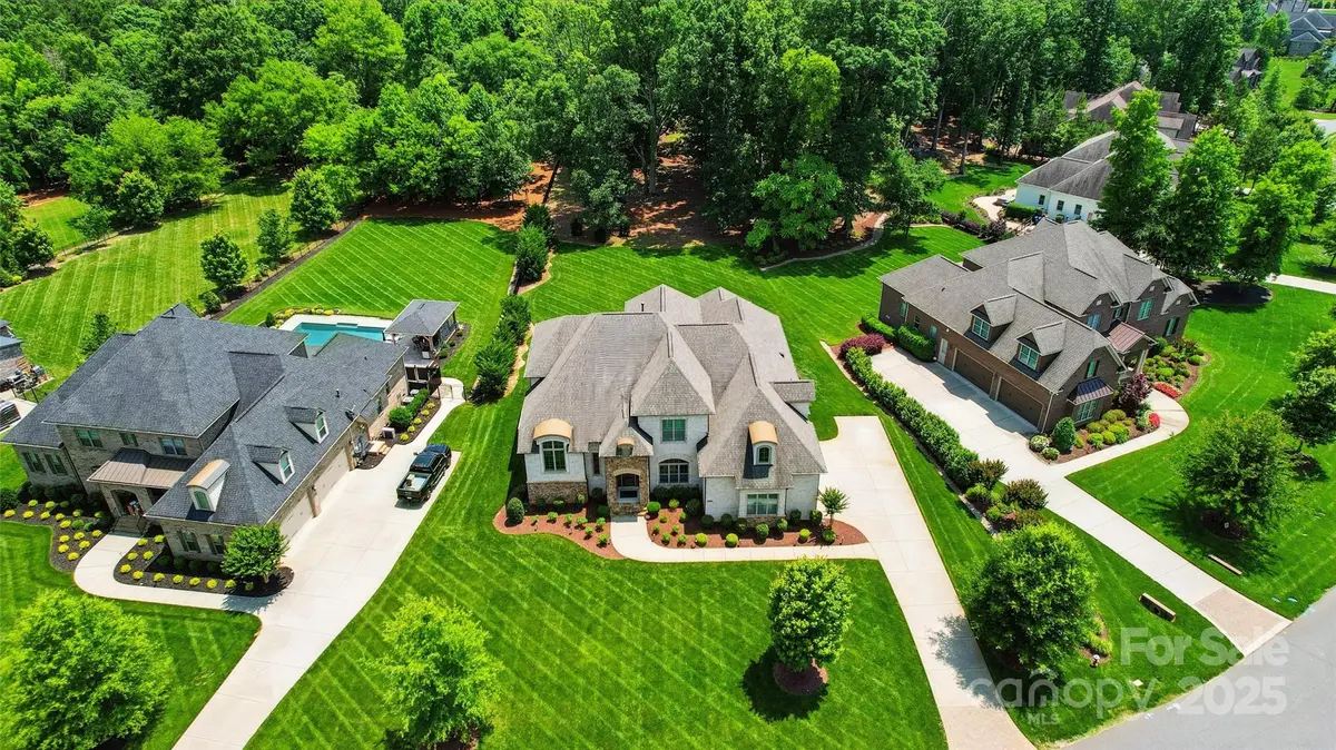 300 Wheatberry Hill DR, Weddington, NC 28104