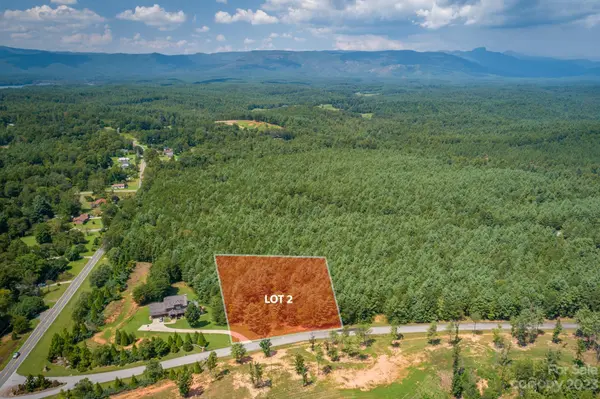 1035 Hawksbill DR #2, Morganton, NC 28655