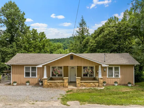 2098 Old Balsam RD, Waynesville, NC 28786