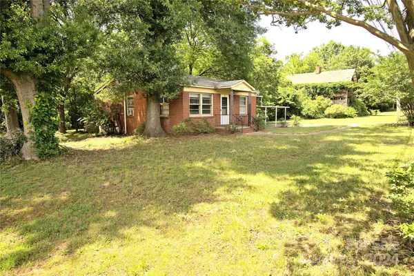 14903 Beatties Ford RD, Huntersville, NC 28078