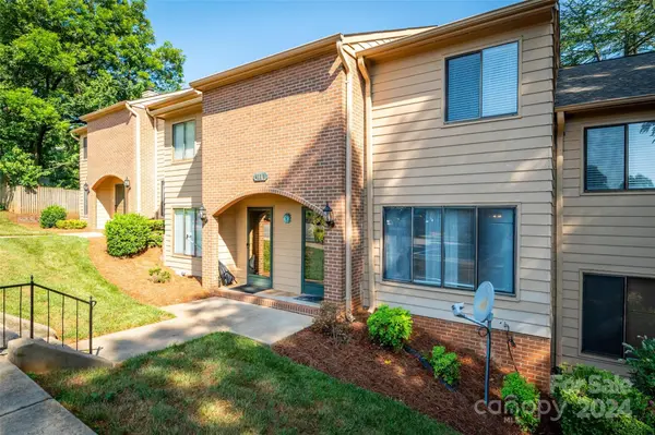 411 Broad ST E #B4, Statesville, NC 28677