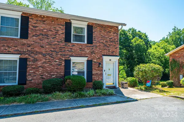 820 6th ST NW, Hickory, NC 28601