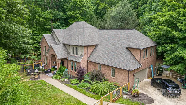 116 Holcombe Cove RD, Candler, NC 28715