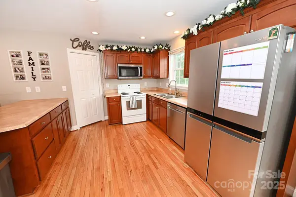 2481 Taylorsville RD, Lenoir, NC 28645