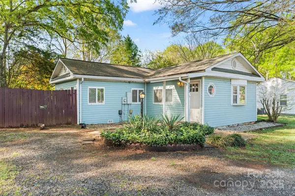 209 W 21st ST, Newton, NC 28658