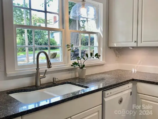 7 Jefferson ST W, Great Falls, SC 29055