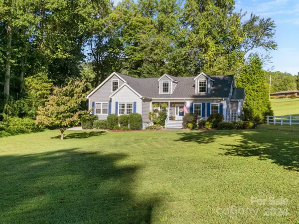 17 Manious DR, Arden, NC 28704