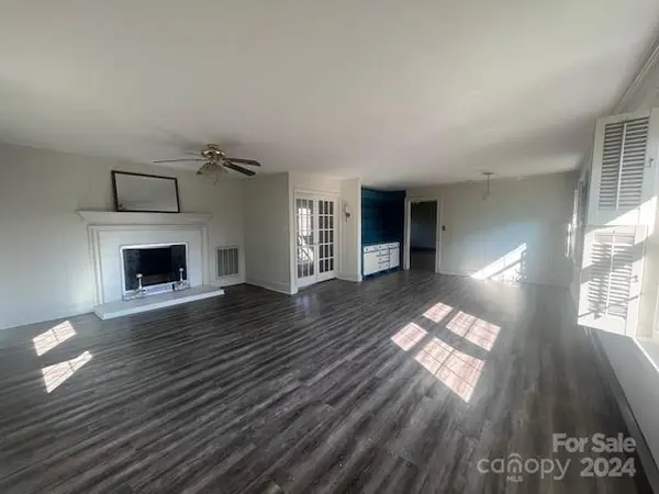 501 Kentwood ST, Lenoir, NC 28645