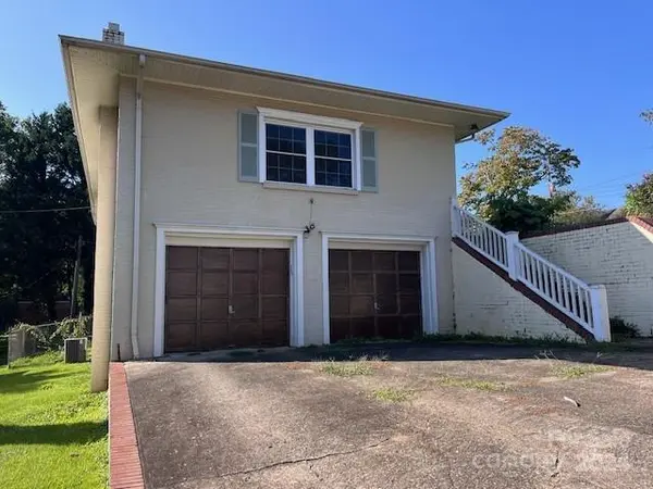 501 Kentwood ST, Lenoir, NC 28645