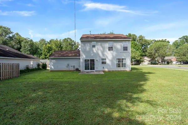 10710 Gold Pan RD, Charlotte, NC 28215