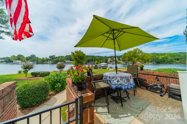 7810 Village Harbor DR, Cornelius, NC 28031