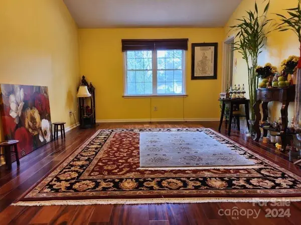 100 S Padali CT Mount Holly, NC 28120