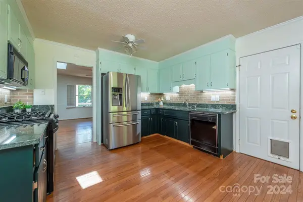 44 Justin DR, Etowah, NC 28729