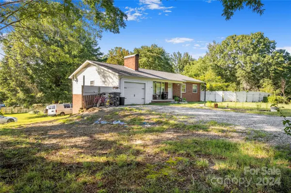 140 Steep LN,  Statesville,  NC 28625