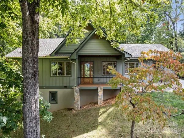 165 Breezemont DR,  Waynesville,  NC 28786