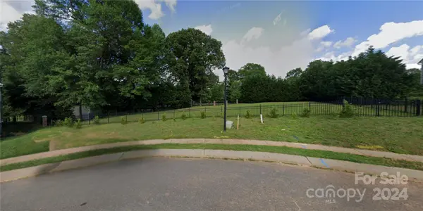 5049 Ashley Place DR, Bessemer City, NC 28016