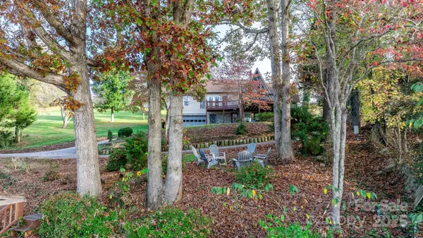 3453 6th Street DR NW, Hickory, NC 28601
