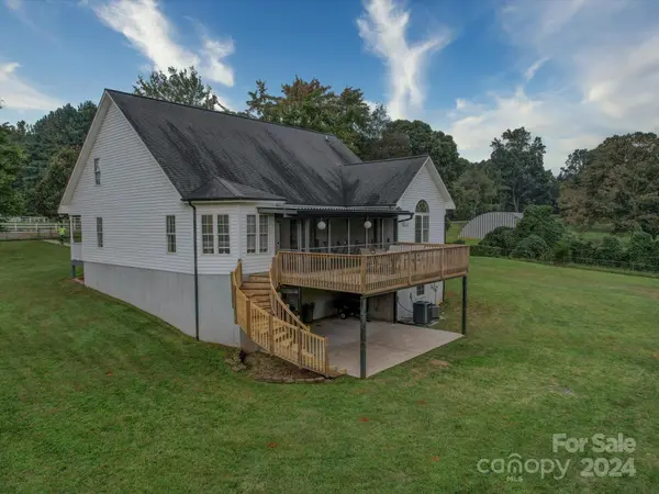 324 Stewart Rock RD, Stony Point, NC 28678