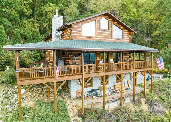 427 Cub TRL, Maggie Valley, NC 28751