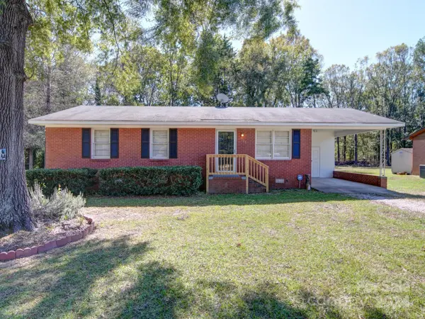 546 Roundtree CIR, Chester, SC 29706