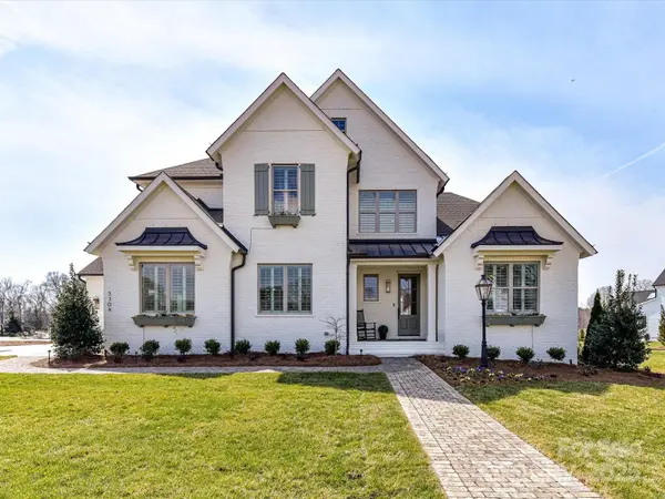 5704 Crescent Field CIR #25, Huntersville, NC 28078