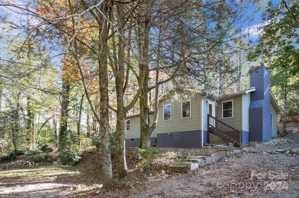2815 Fork Creek RD, Saluda, NC 28773