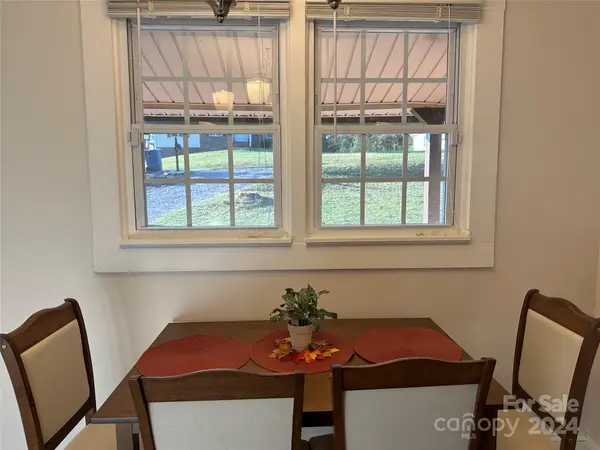 2346 Timberland Hills DR, Newton, NC 28658