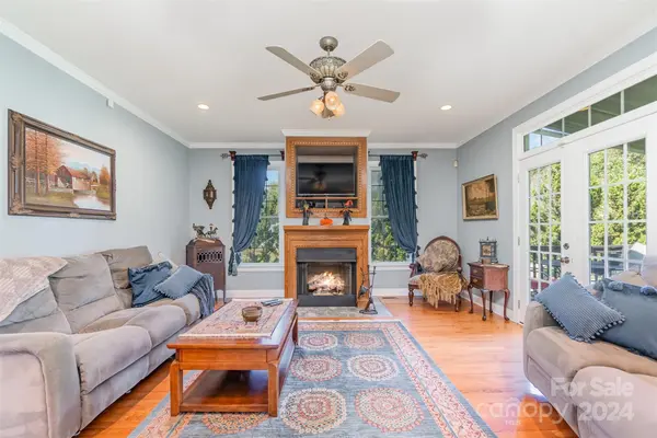133 Donsdale DR, Statesville, NC 28625