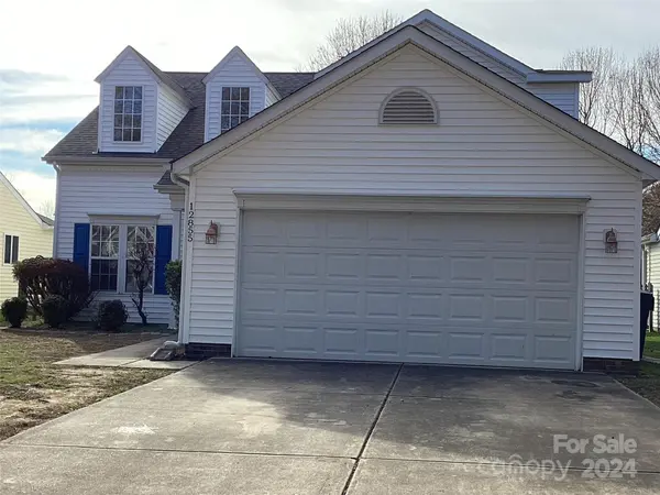 12855 Planters Row DR, Charlotte, NC 28278